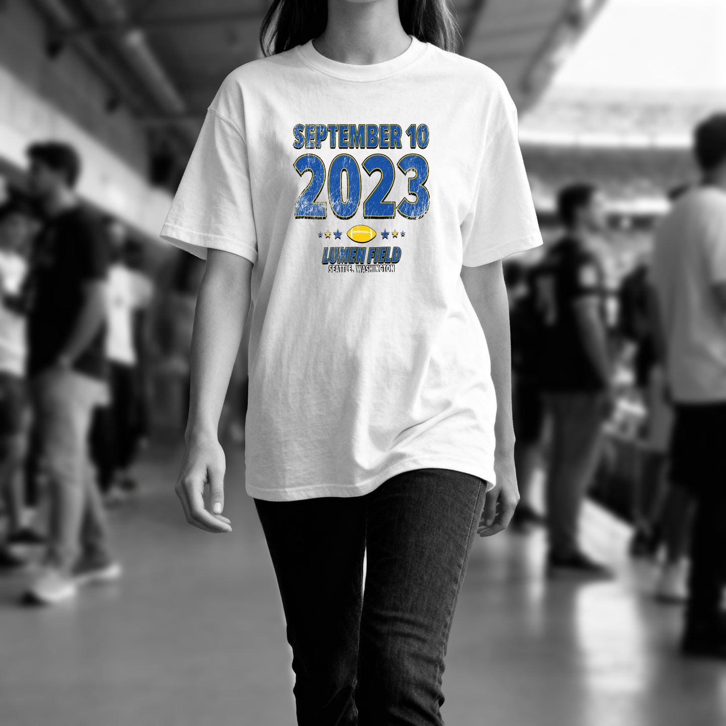 IO|football-2023-09-10-los-angeles|comfort-colors-bw|Lifestyle