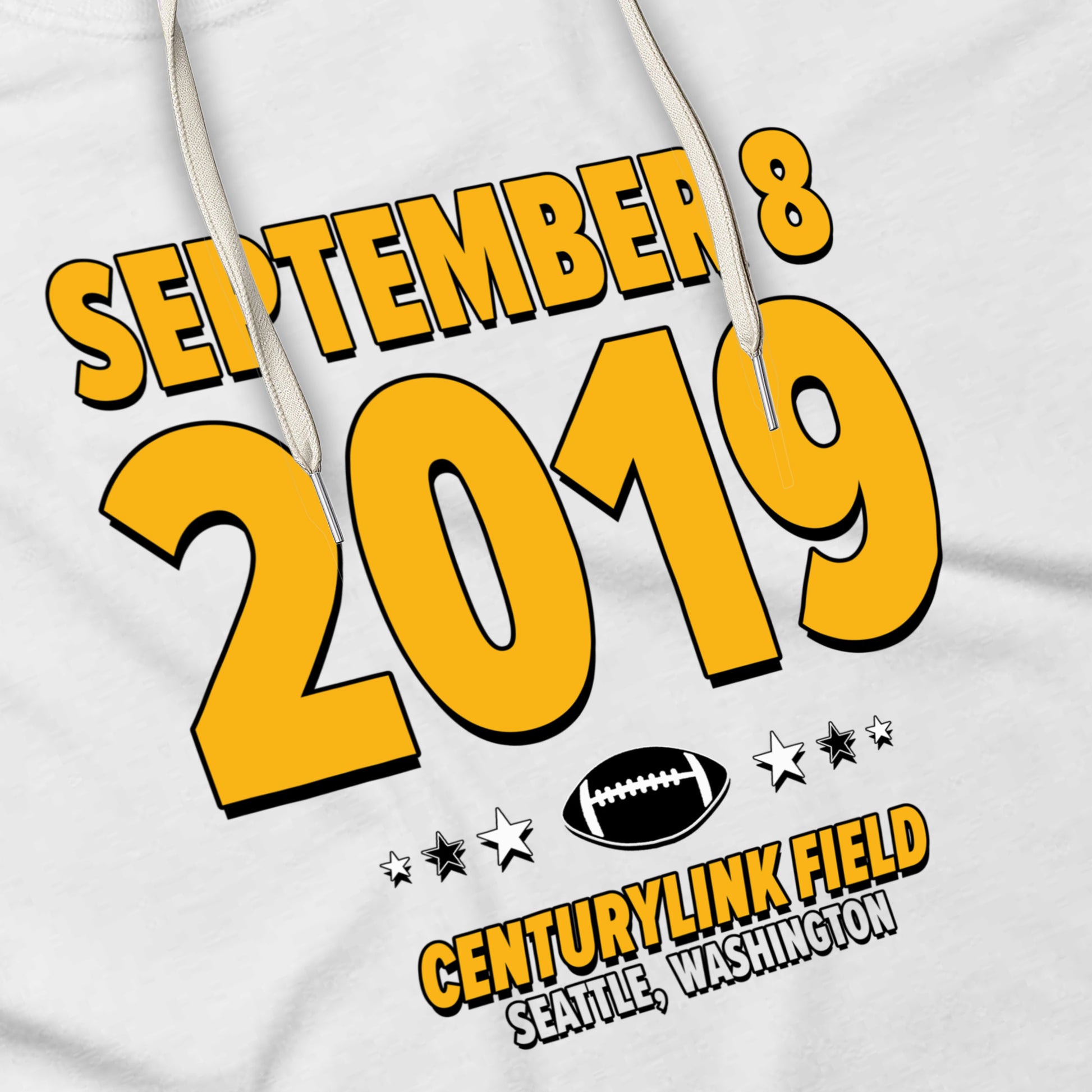IO|football-2019-09-08-pittsburgh|hoodie-bw|Angle