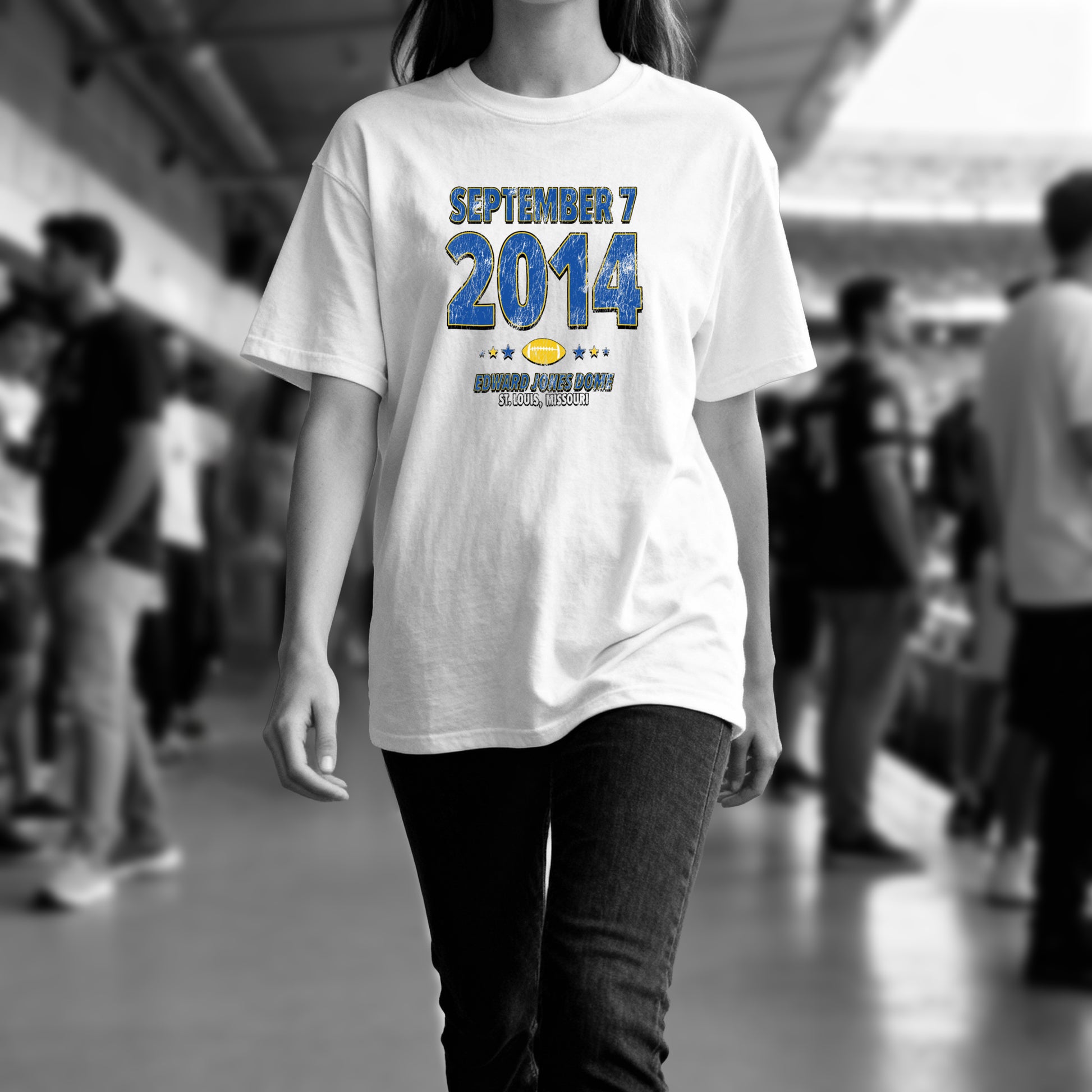 IO|football-2014-09-07-los-angeles|comfort-colors-bw|Lifestyle