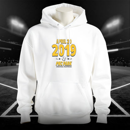 IO|baseball-2019-04-20-pittsburgh|hoodie-bw|Hero