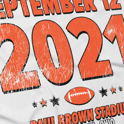 IO|football-2021-09-12-cincinnati|comfort-colors-bw|Angle