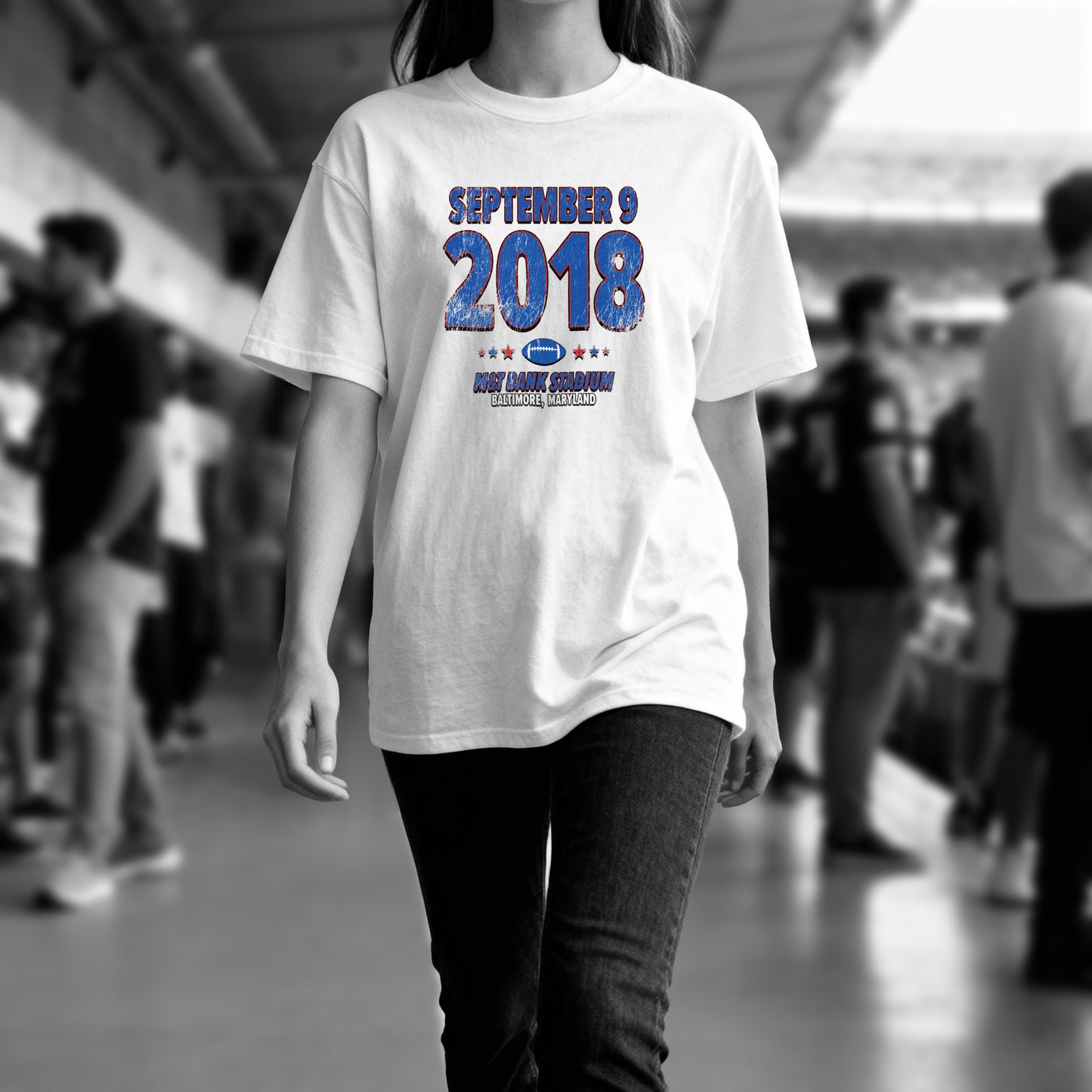 IO|football-2018-09-09-buffalo|comfort-colors-bw|Lifestyle