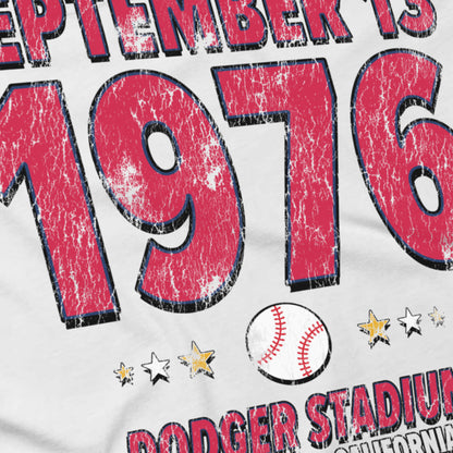 IO|baseball-1976-09-13-atlanta|comfort-colors-bw|Angle