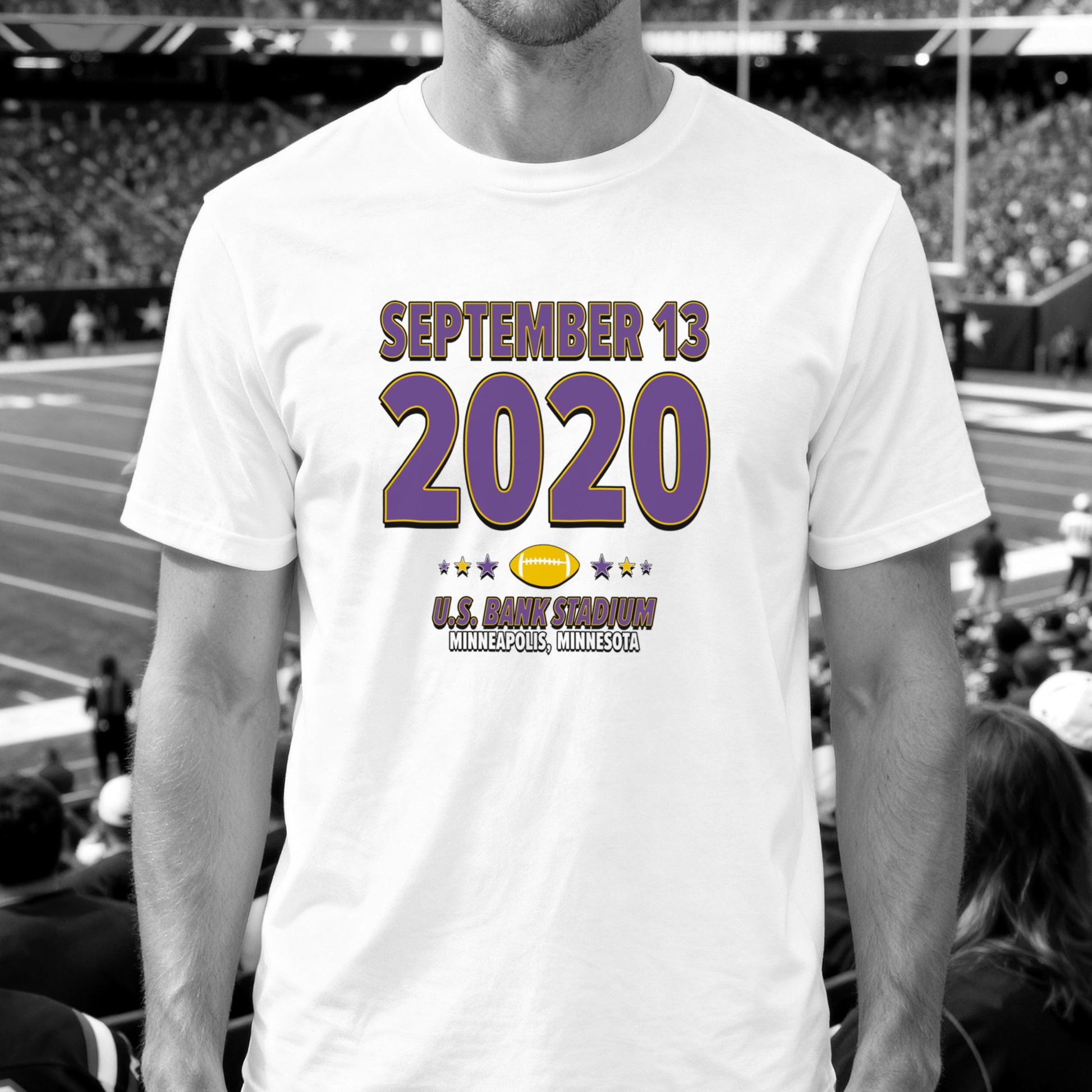 IO|football-2020-09-13-minnesota|origin-tee-bw|Lifestyle