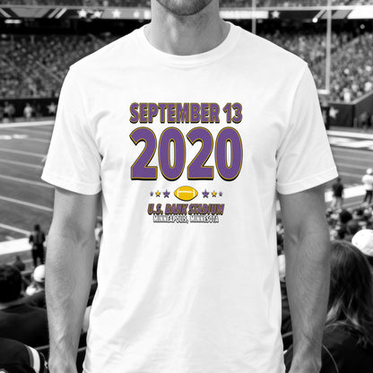 IO|football-2020-09-13-minnesota|origin-tee-bw|Lifestyle