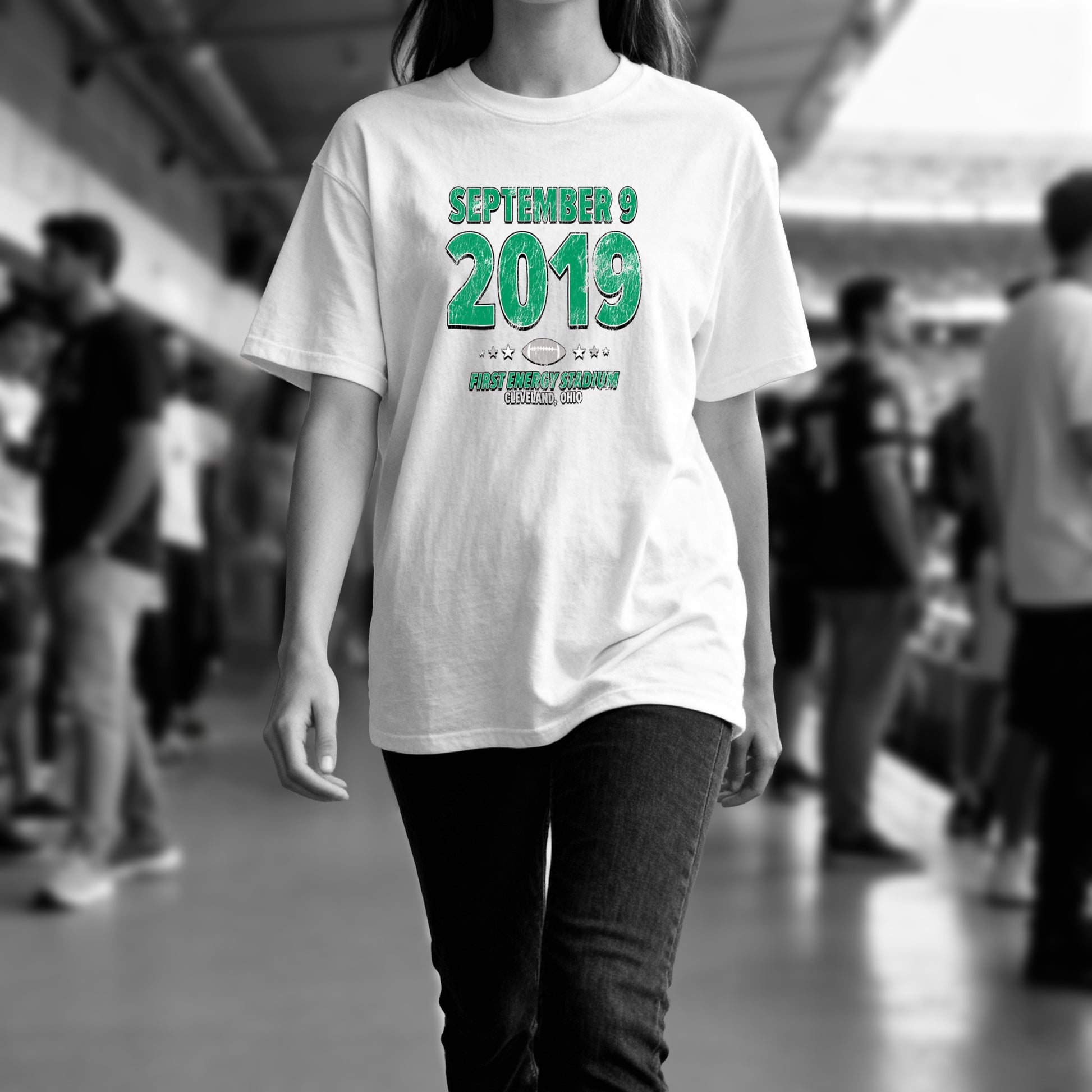 IO|football-2019-09-09-philadelphia|comfort-colors-bw|Lifestyle