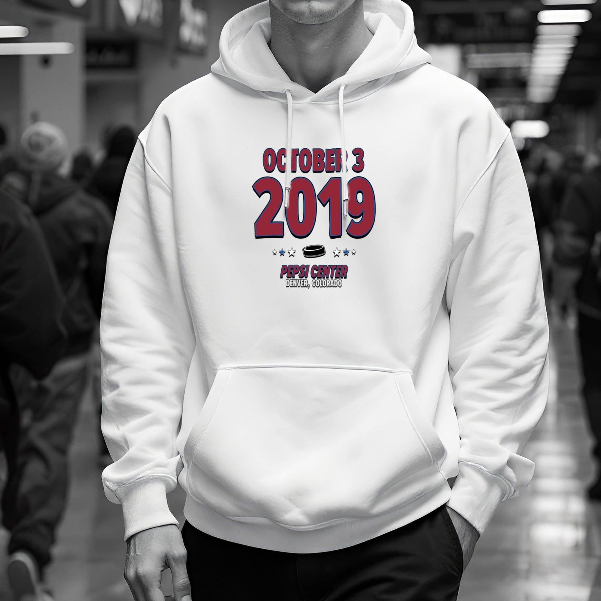 IO|hockey-2019-10-03-colorado|hoodie-bw|Lifestyle