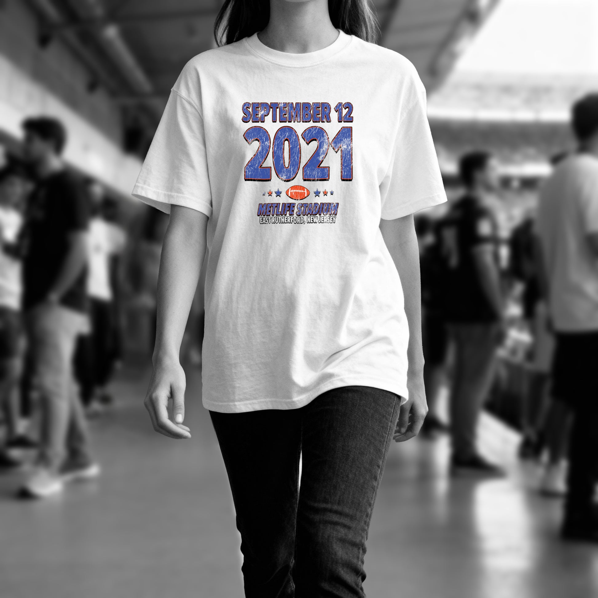 IO|football-2021-09-12-denver|comfort-colors-bw|Lifestyle